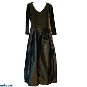 JESSICA MCCLINTOCK Gown Green Taffeta & Velvet NWT